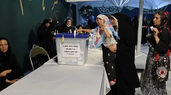  Iran's New Presidential Election: Navigating Crises Amidst Raisi's Death 