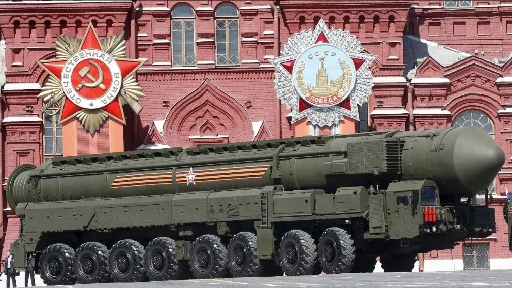 Russia Loads New Intercontinental Ballistic Missile into Silo South of Moscow