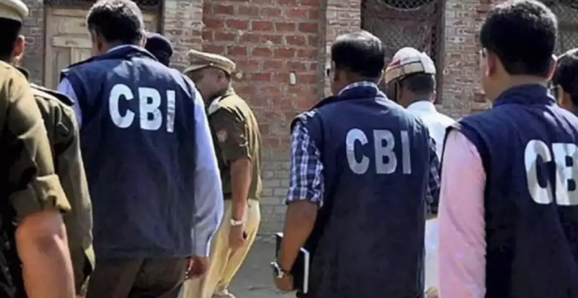 CBI Arrests Four Person for Trafficking Indians into Russia-Ukraine Conflict Zone