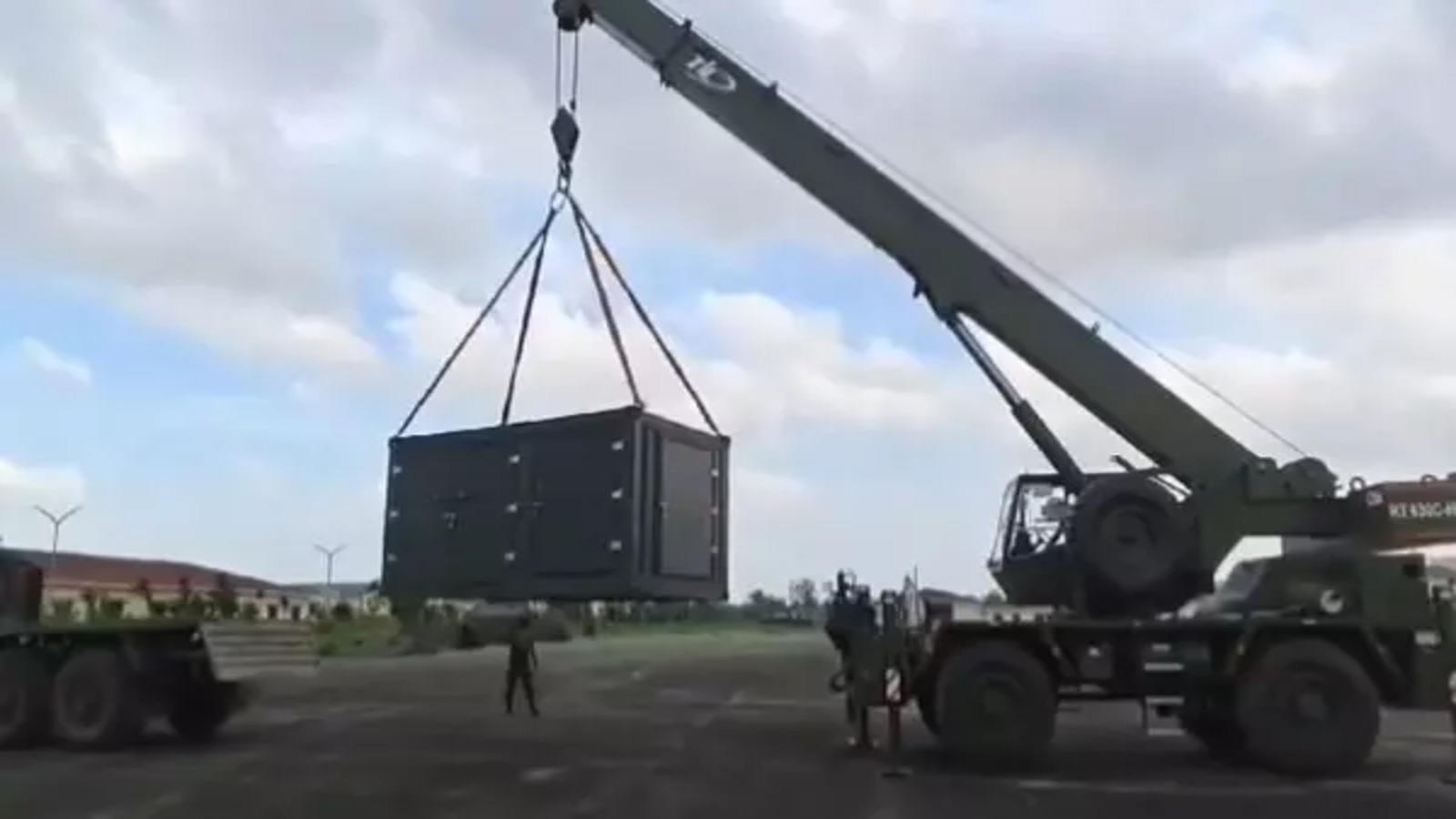 Indian Army Inducts 40 Heavy-Duty Hydraulic Mobile Cranes for Disaster Management