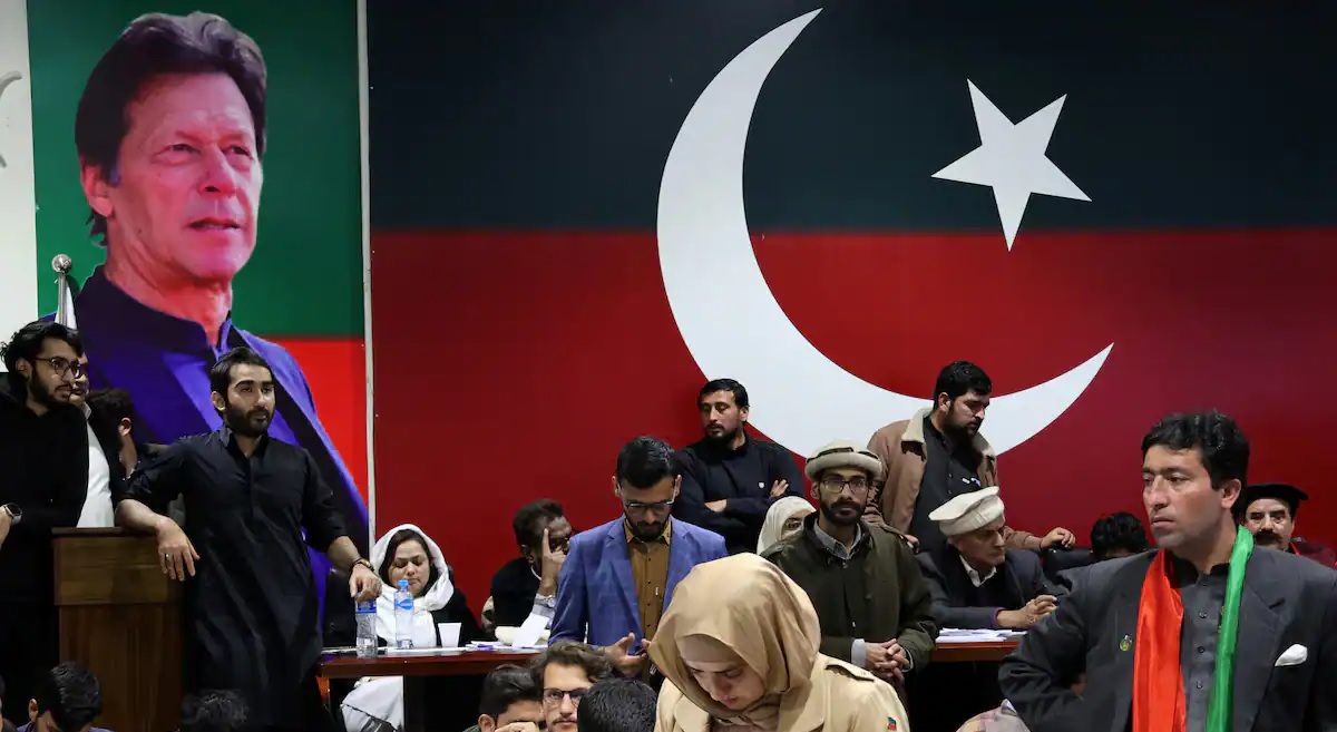 Imran Khans Party Backed Independent Candidates Secure Majority In