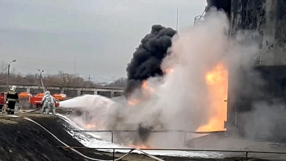 Recent Drone Attacks Hit Russian Oil Facilities and Borders, Causing Fires and Injuries