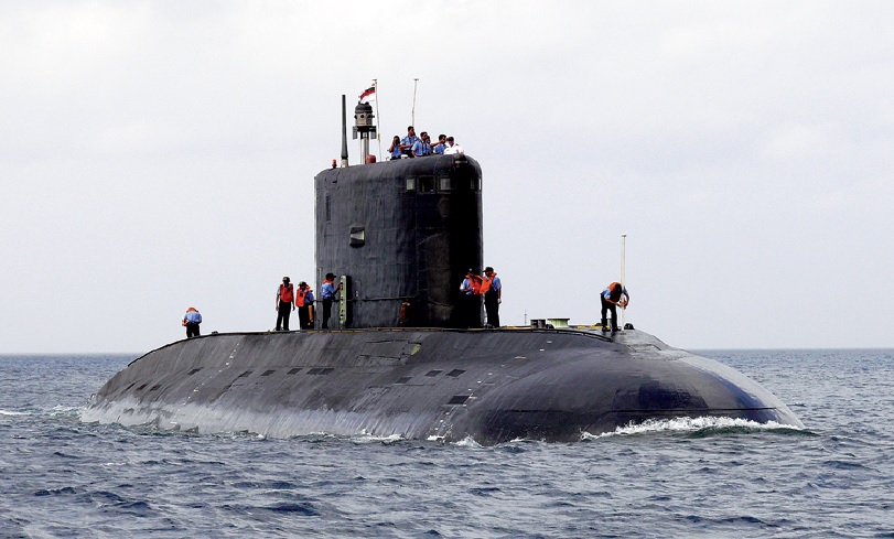 Germany Backs Negotiations for Indian Navy's Project 75 India Submarine Tender