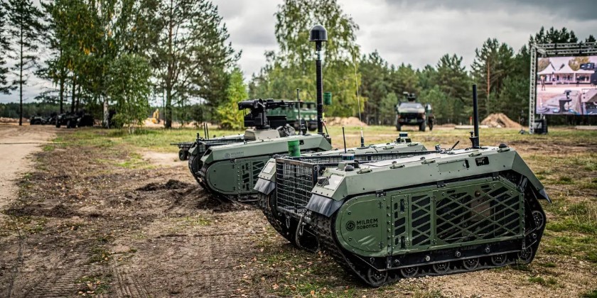 Crude Ground Robots Use on the Battlefields of Ukraine