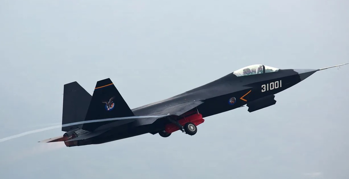Pakistan Air Force to Employ Chinese FC-31 Gyrfalcon Jets In Near Future