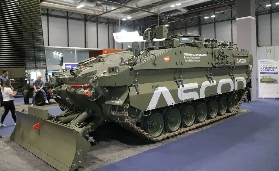 Spanish Army Receives First Castor Armored Engineering Vehicles