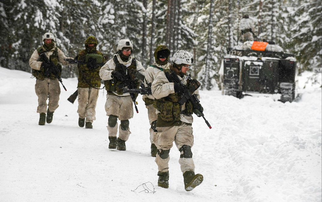 French Soldiers Train for Winter Combat in Estonia