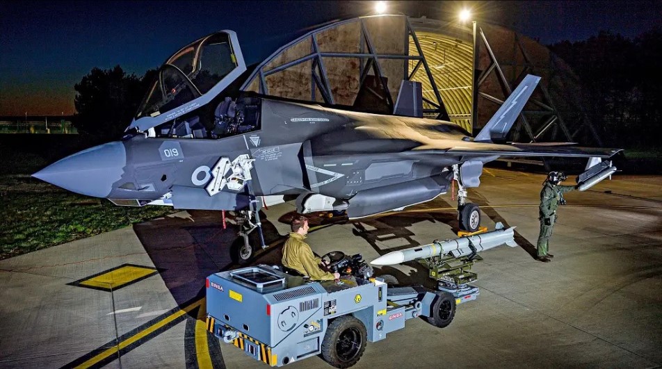 Italy Boosts Air Force Arsenal with More StormBreaker Bombs, AMRAAM Missiles For F-35 Fighter Jets