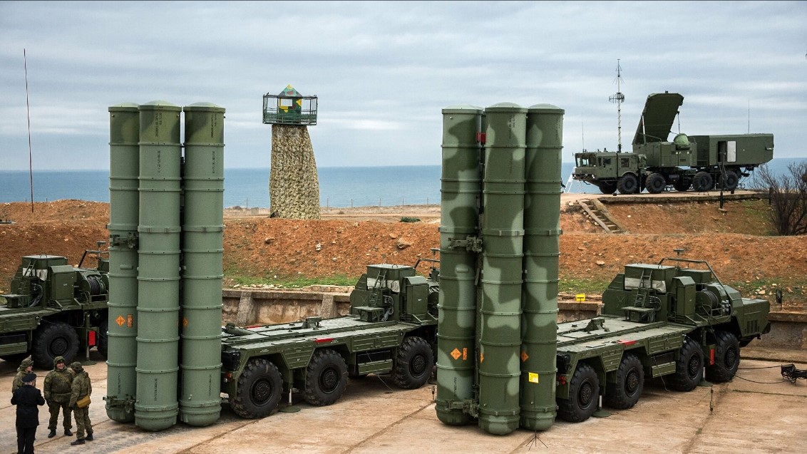 Russia Dismisses Rumors, Disruptions to the S-400 Deliveries to India