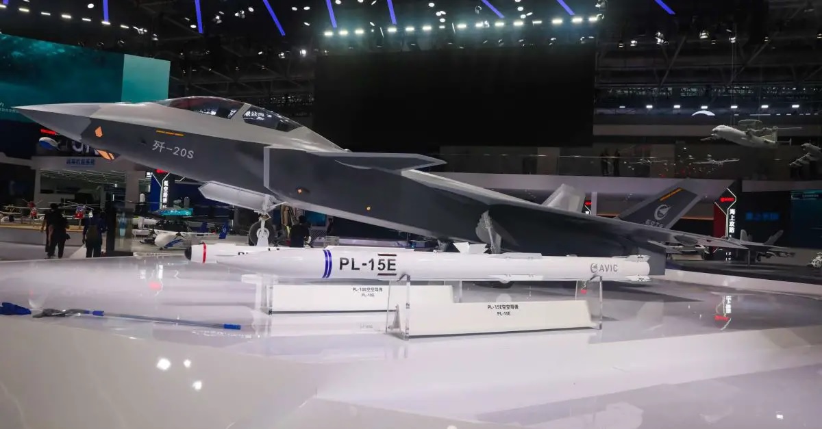 China Unveil the J-20S  World's First Two-Seat Stealth Fighter