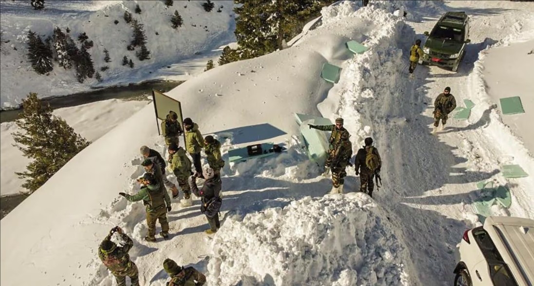 DRDO Set up Avalanche Warning System for Safer High-Mountain Passes in Zoji La ,Kashmir