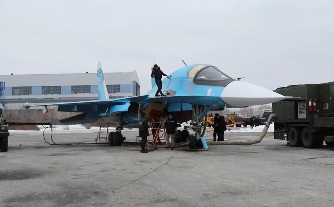 Russia Strengthens Tactical Airpower with New Su-34 Fighter-Bombers